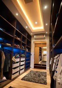 Большая открытая гардеробная комната с комбинированным наполнением Усть-Илимск